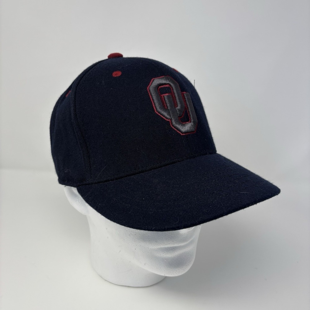 Oklahoma University Sooners Top Of The World 86-Fitted OS Ball‎ Cap Hat